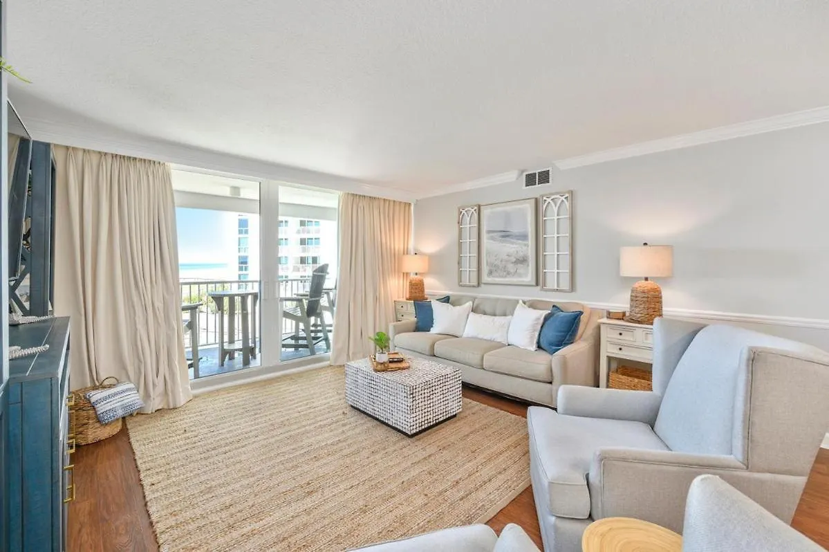 1033 - Shoreline Towers Beachfront Condo Free Beach Setup Destin