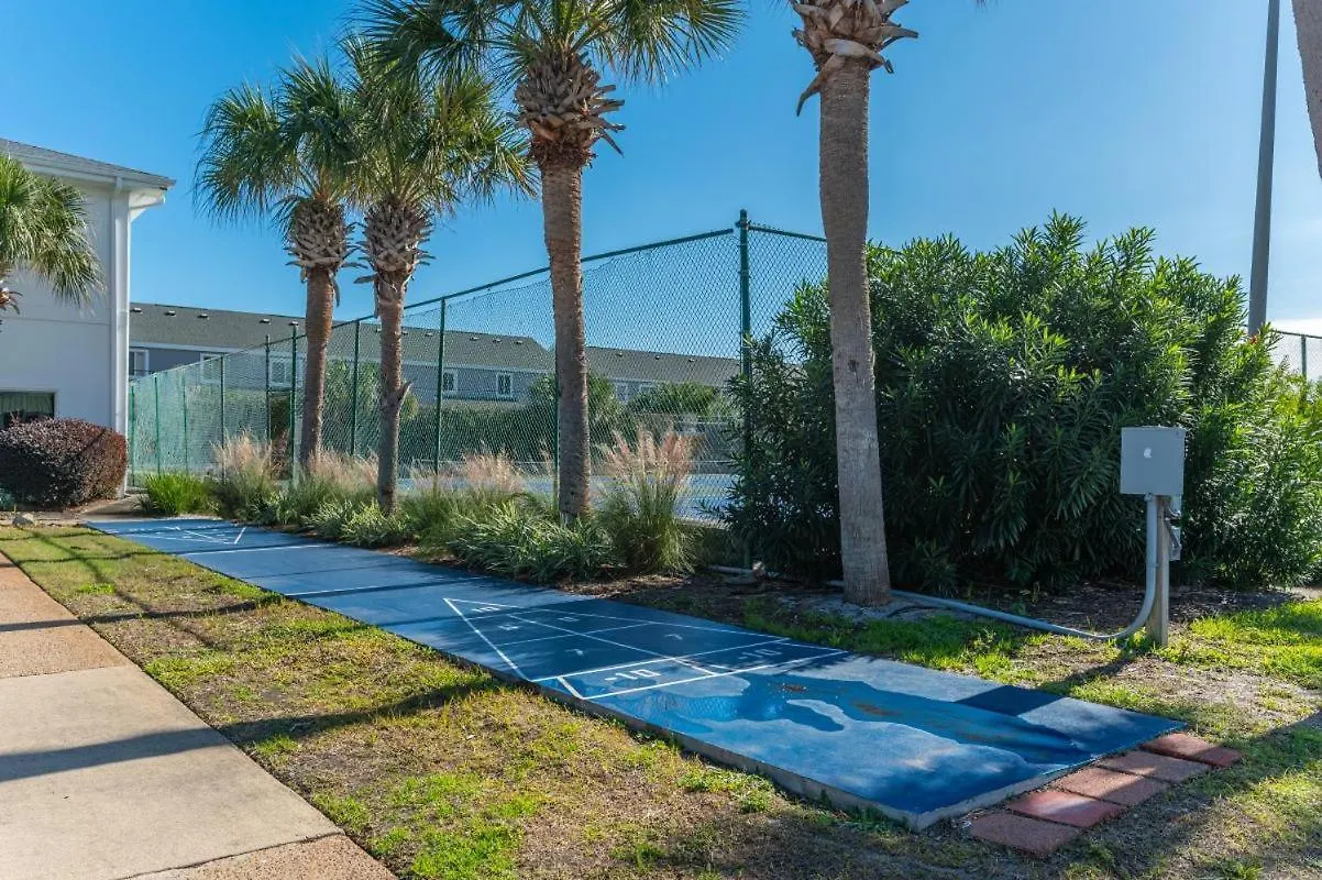 1033 - Shoreline Towers Beachfront Condo Free Beach Setup Destin Holiday home