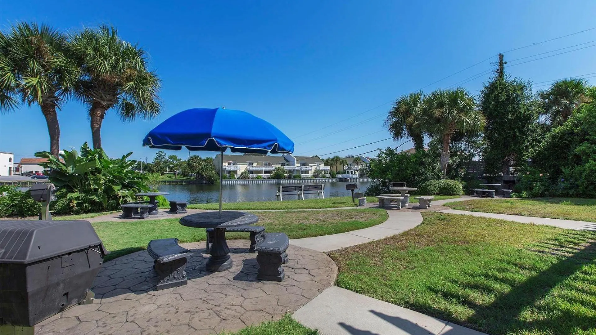 1033 - Shoreline Towers Beachfront Condo Free Beach Setup Destin United States